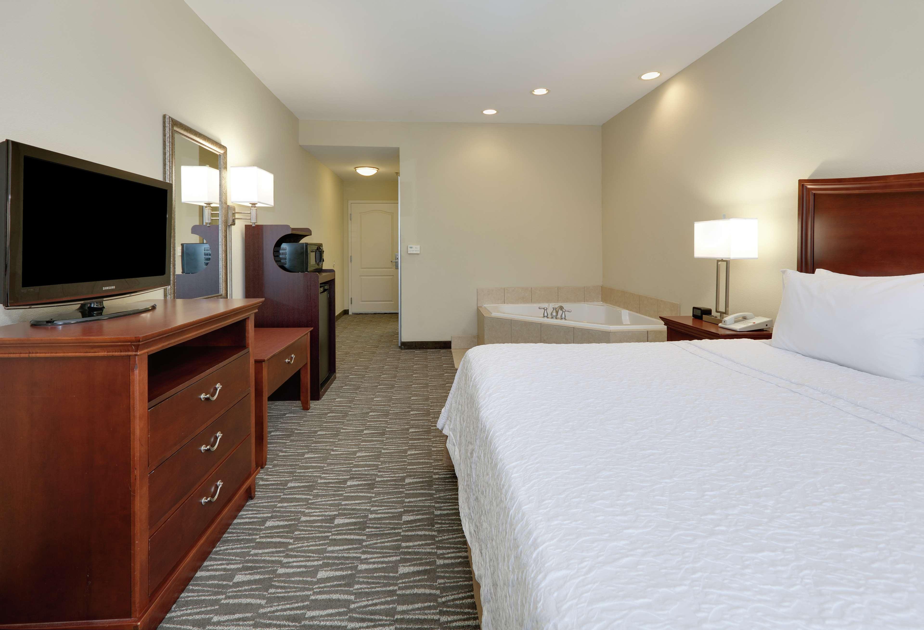 Hampton Inn & Suites Southern Pines-Pinehurst Aberdeen Exteriör bild
