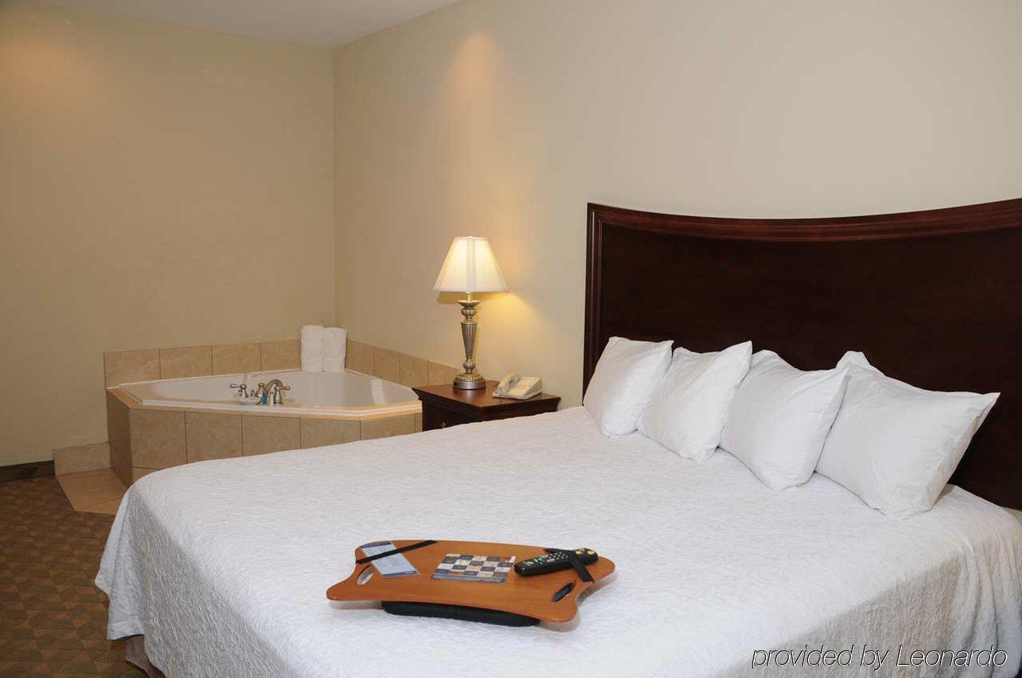 Hampton Inn & Suites Southern Pines-Pinehurst Aberdeen Exteriör bild